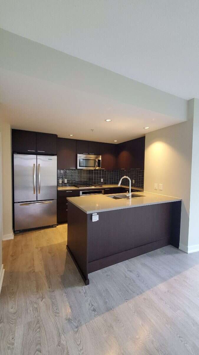Discover elevated urban living at Grand Central 3