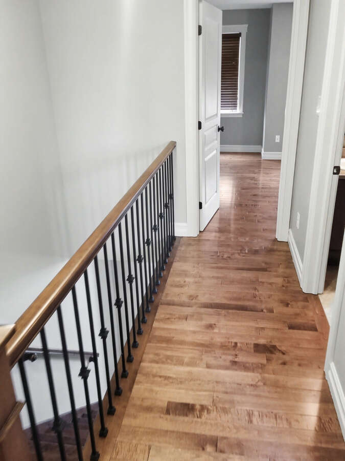 Well-maintained townhouse near St.Anselme Park