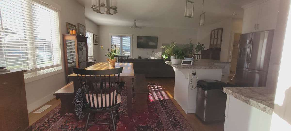 large windows with blinds