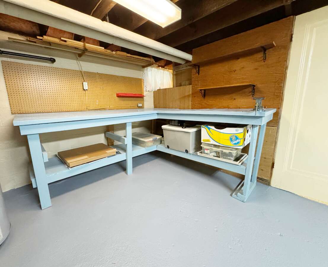 tool bench
