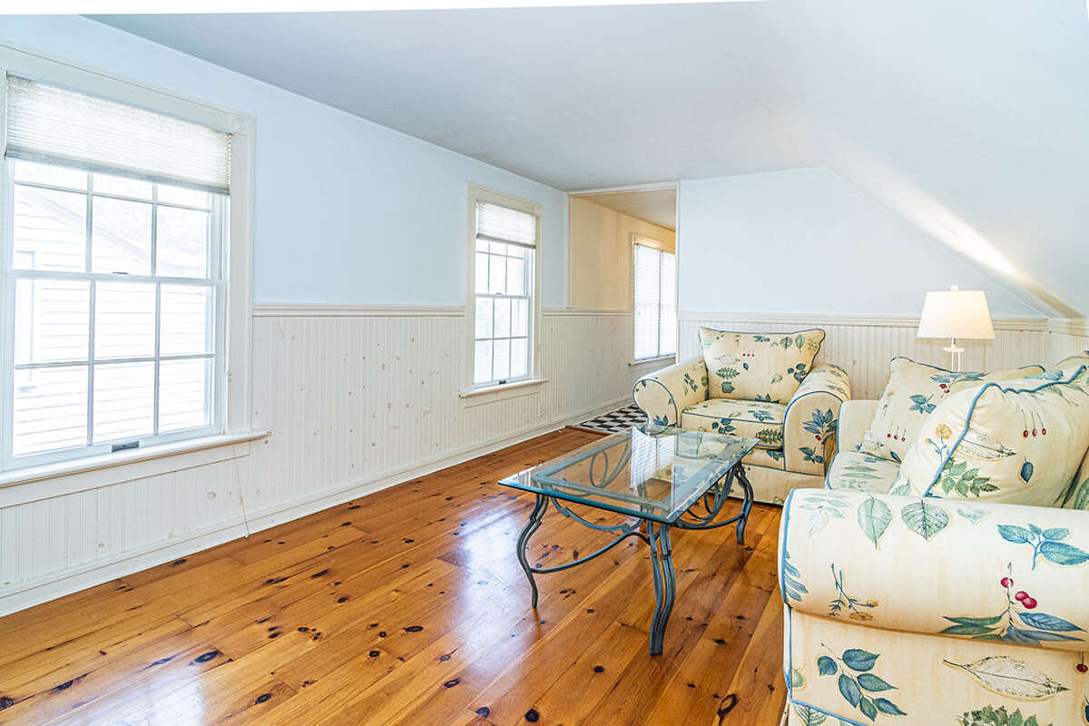 Top floor bedroom or flex room, flooded with natural light