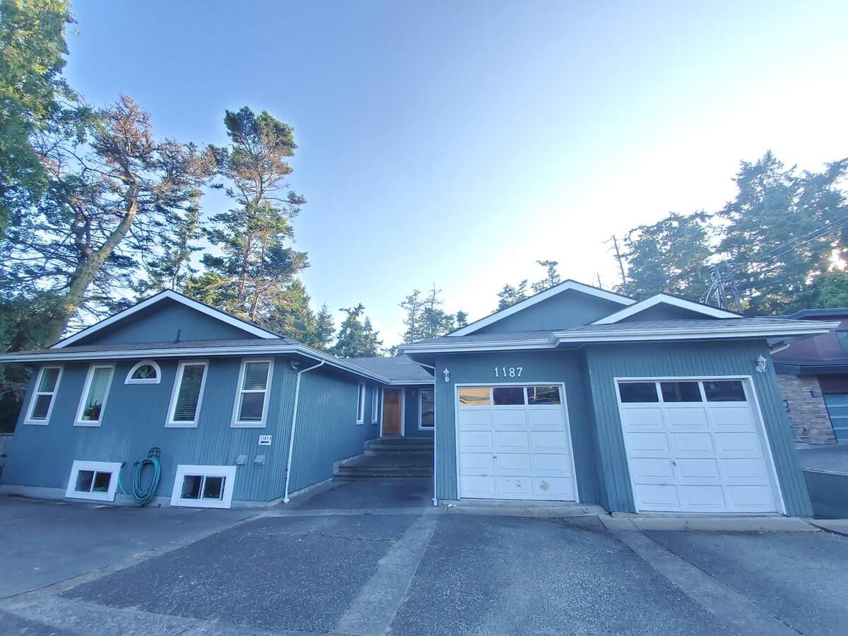  For Sale in Esquimalt, 