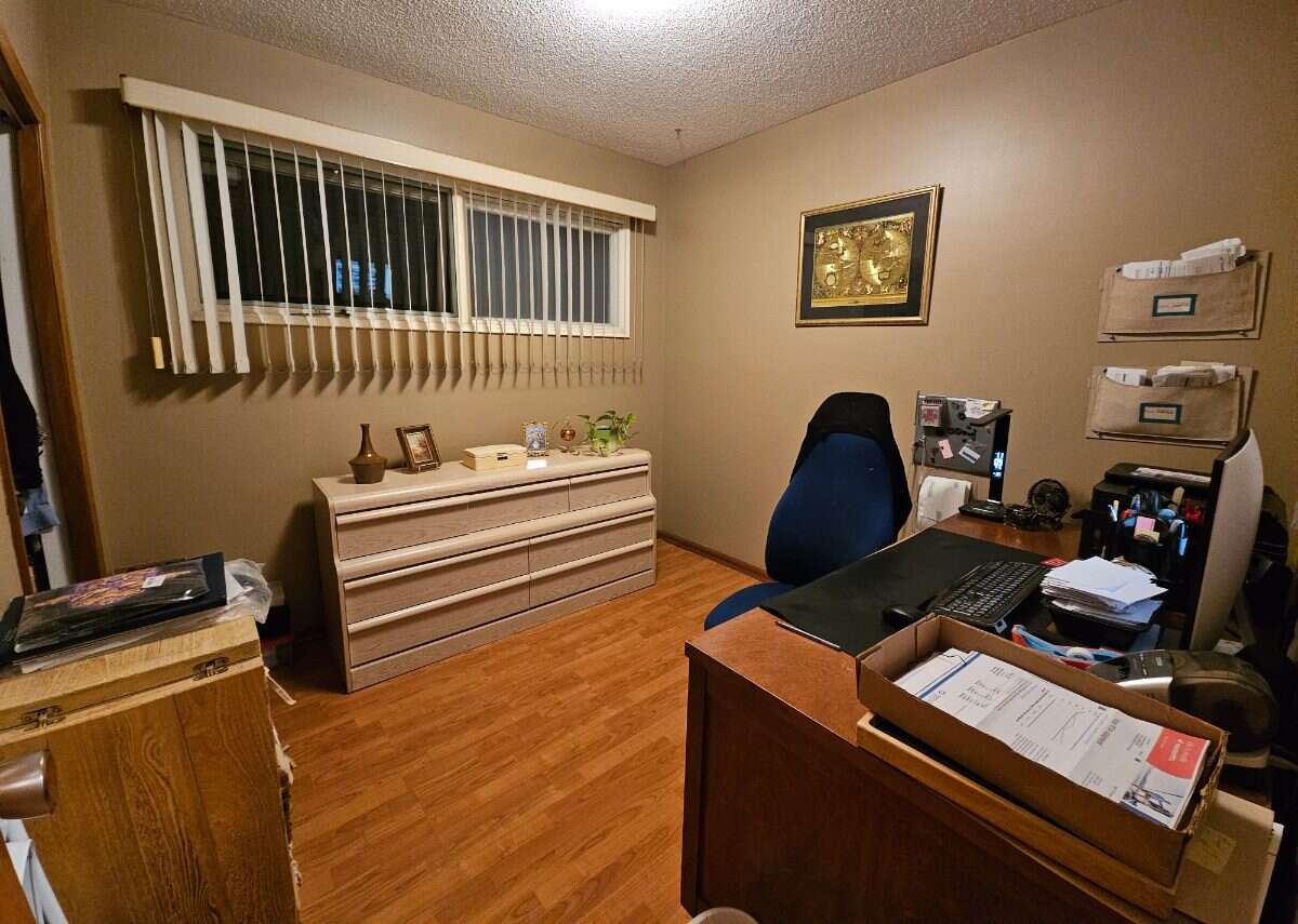 Executive West Hill 4 Level Split On Laurier Drive