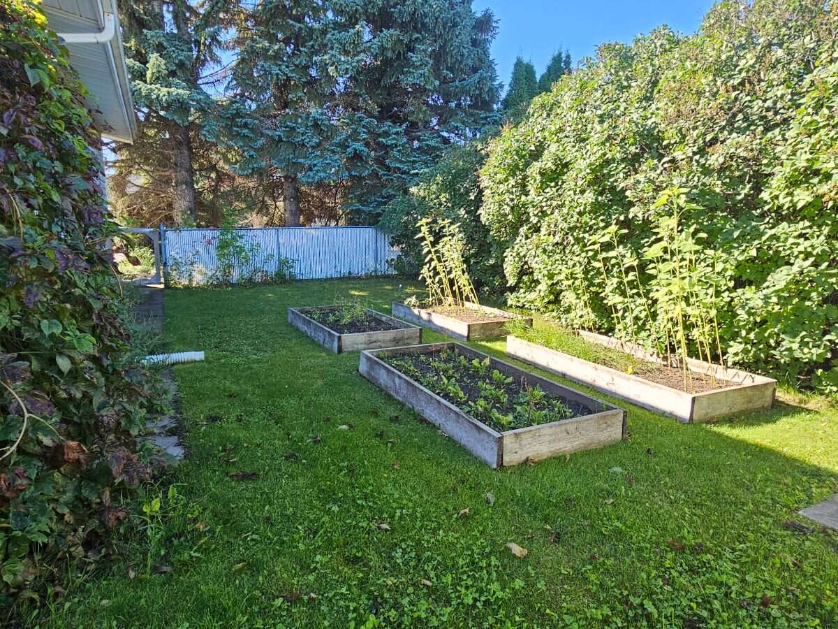 Executive West Hill 4 Level Split On Laurier Drive