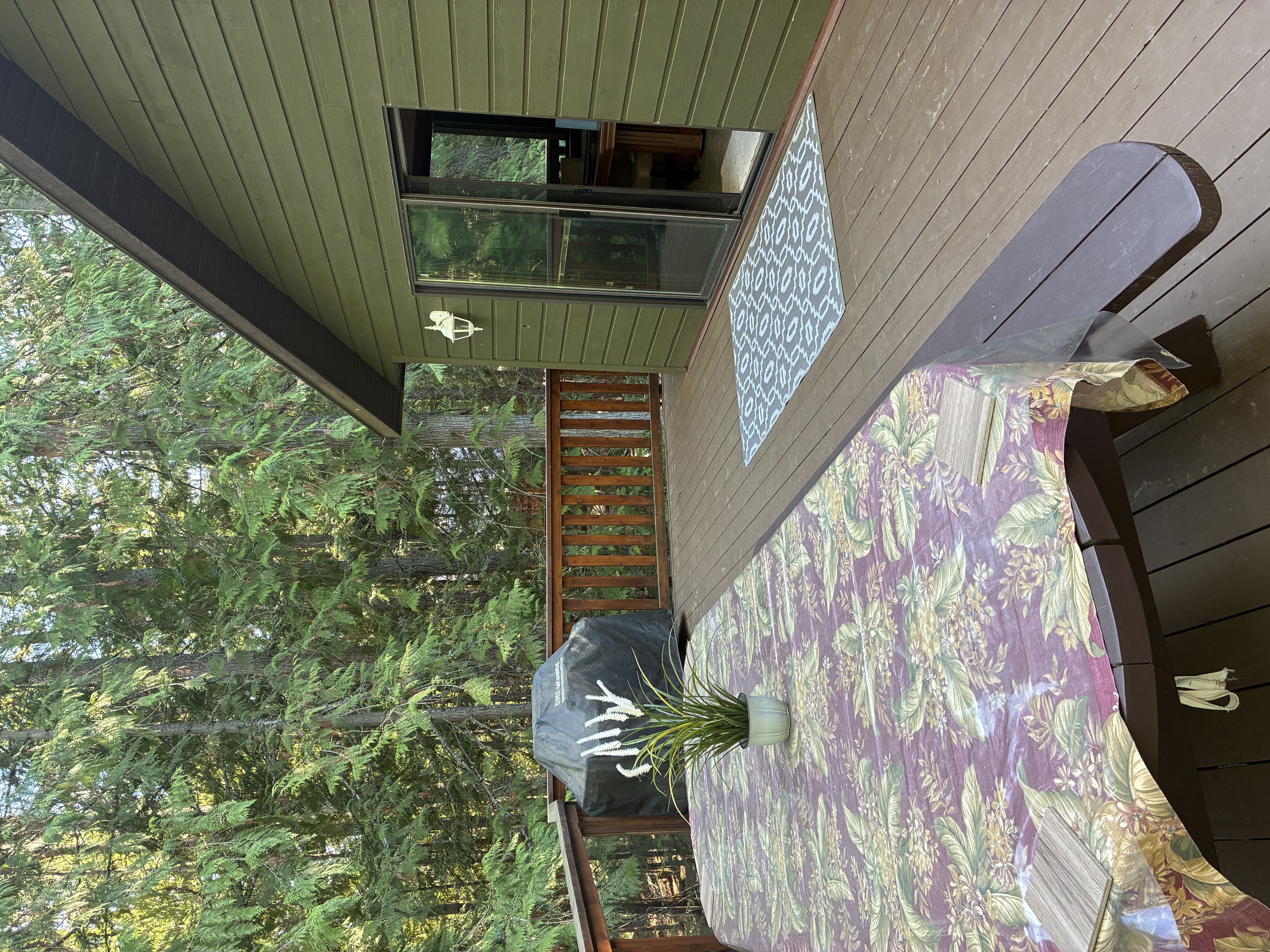 Secluded, Furnished Creekside Home on Bastian Bay