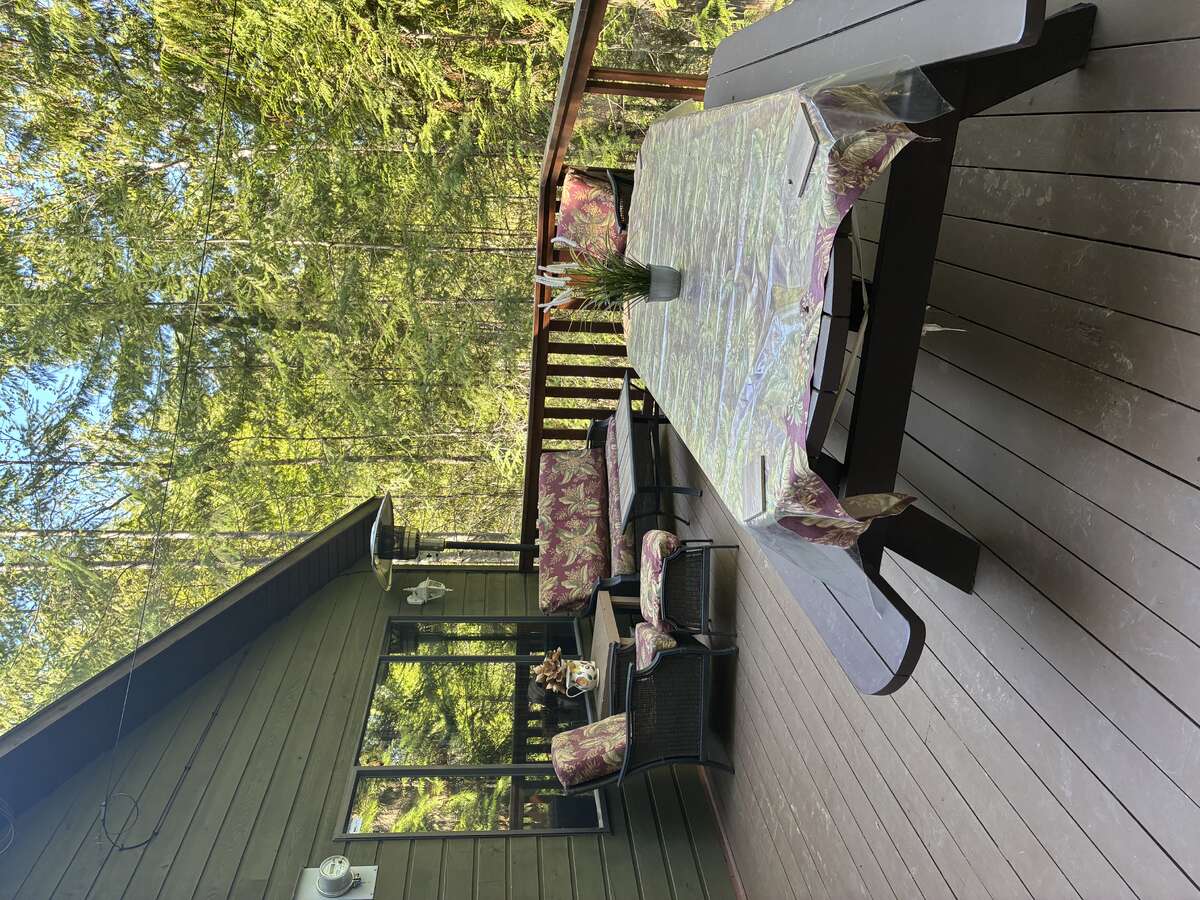 Secluded, Furnished Creekside Home on Bastian Bay