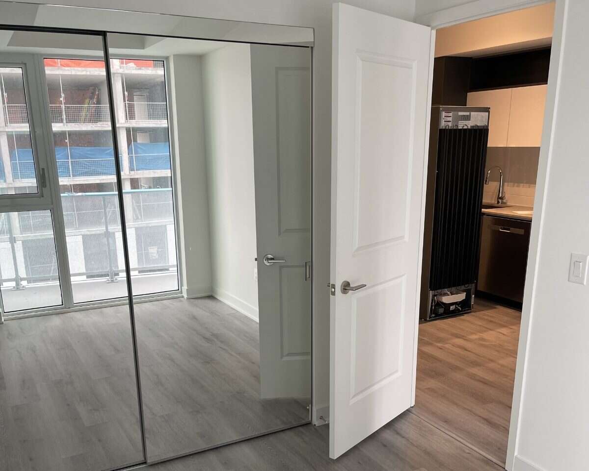  Located in the heart of downtown Toronto!