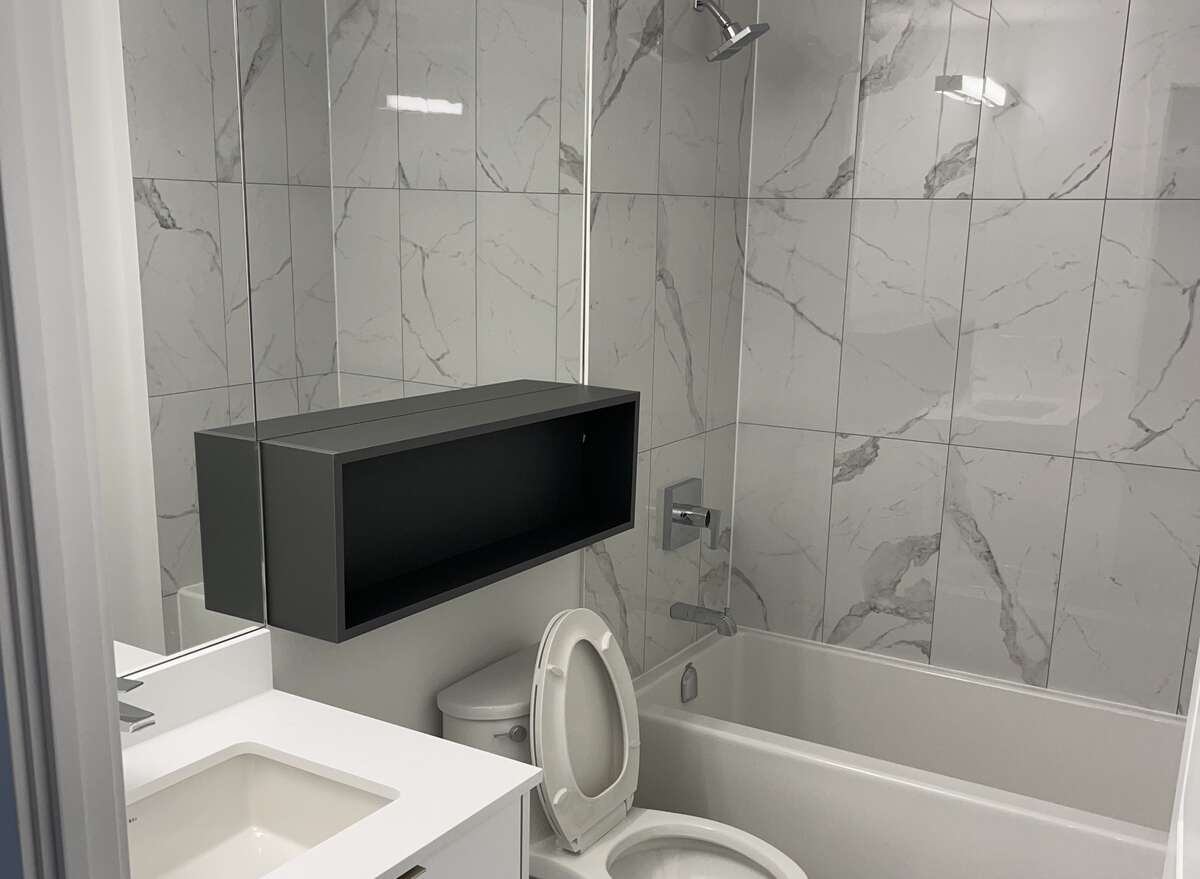  Located in the heart of downtown Toronto!
