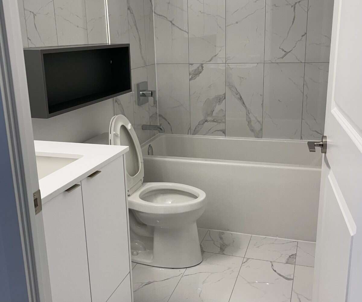  Located in the heart of downtown Toronto!