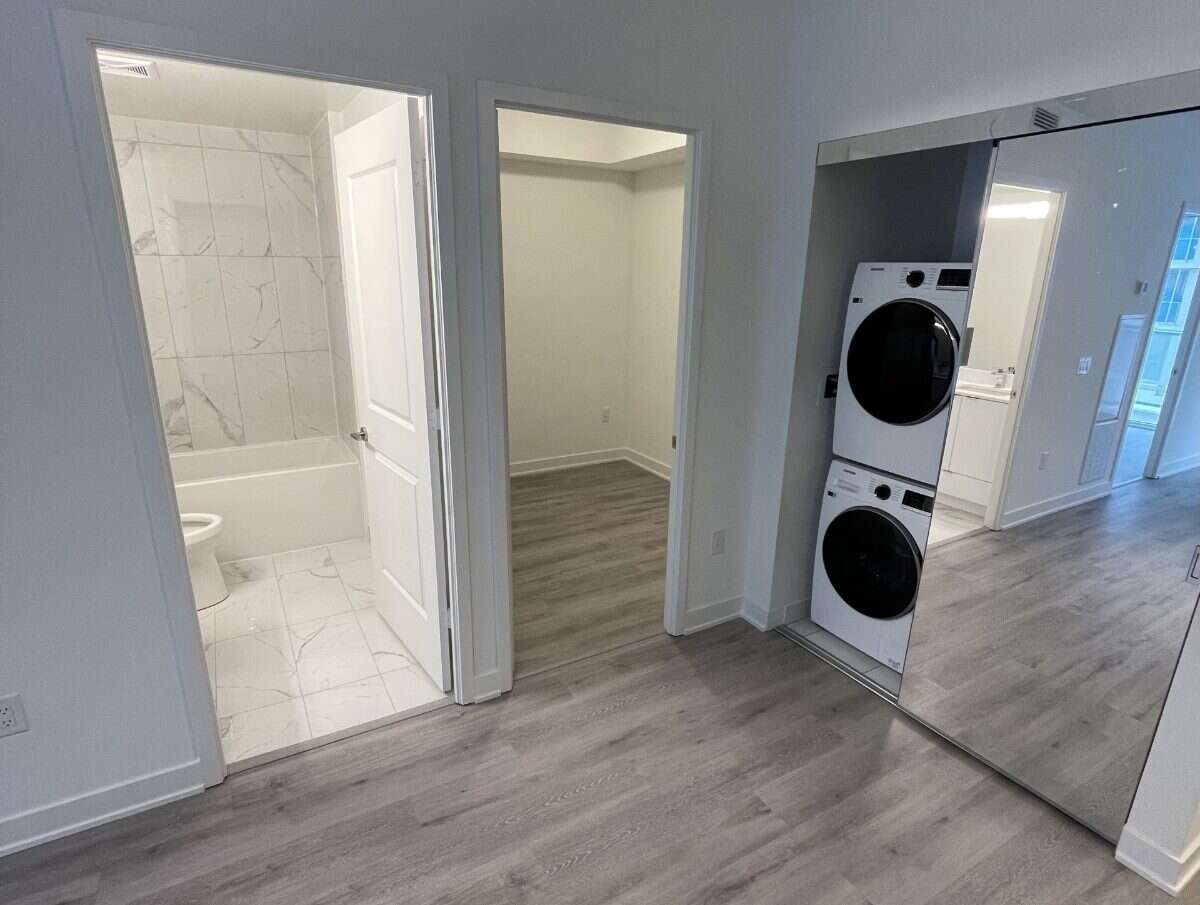  Located in the heart of downtown Toronto!