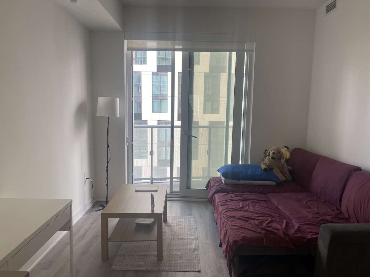 Located in the heart of downtown Toronto!