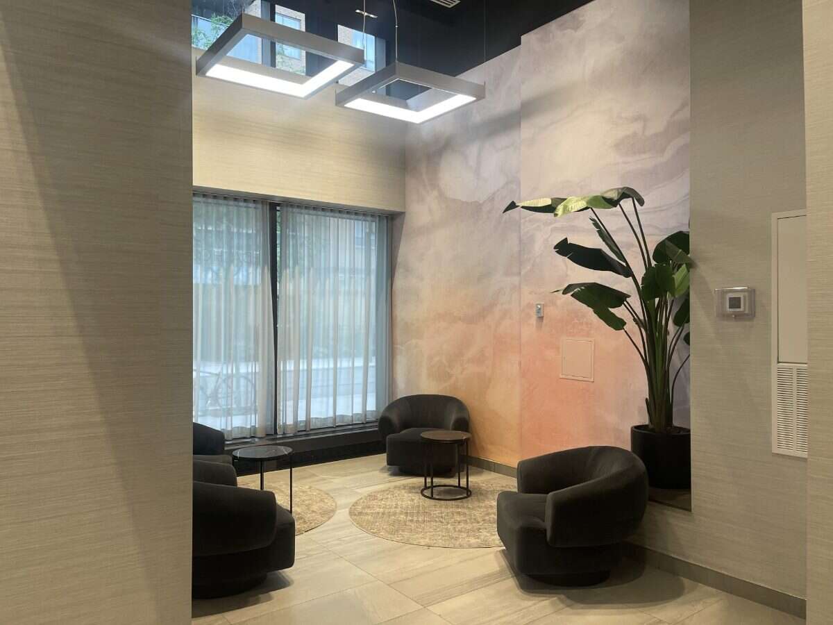  Located in the heart of downtown Toronto!