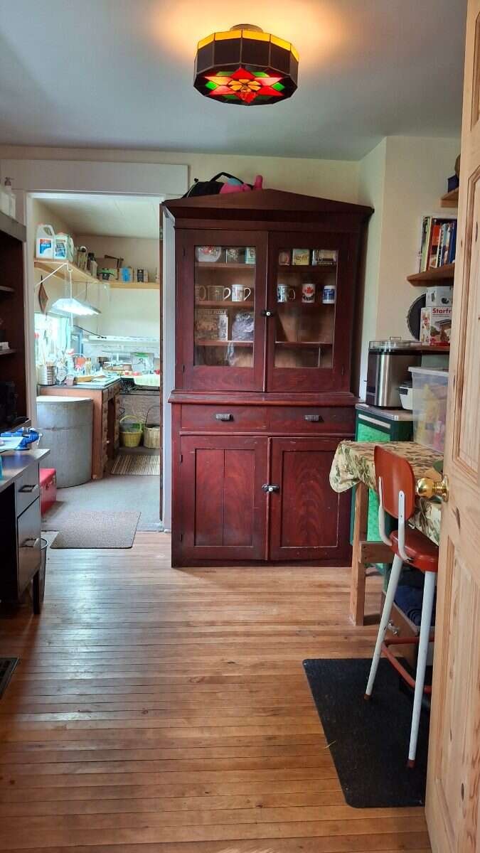 PERFECT LOCATION for your FAMILY AND BUSINESS