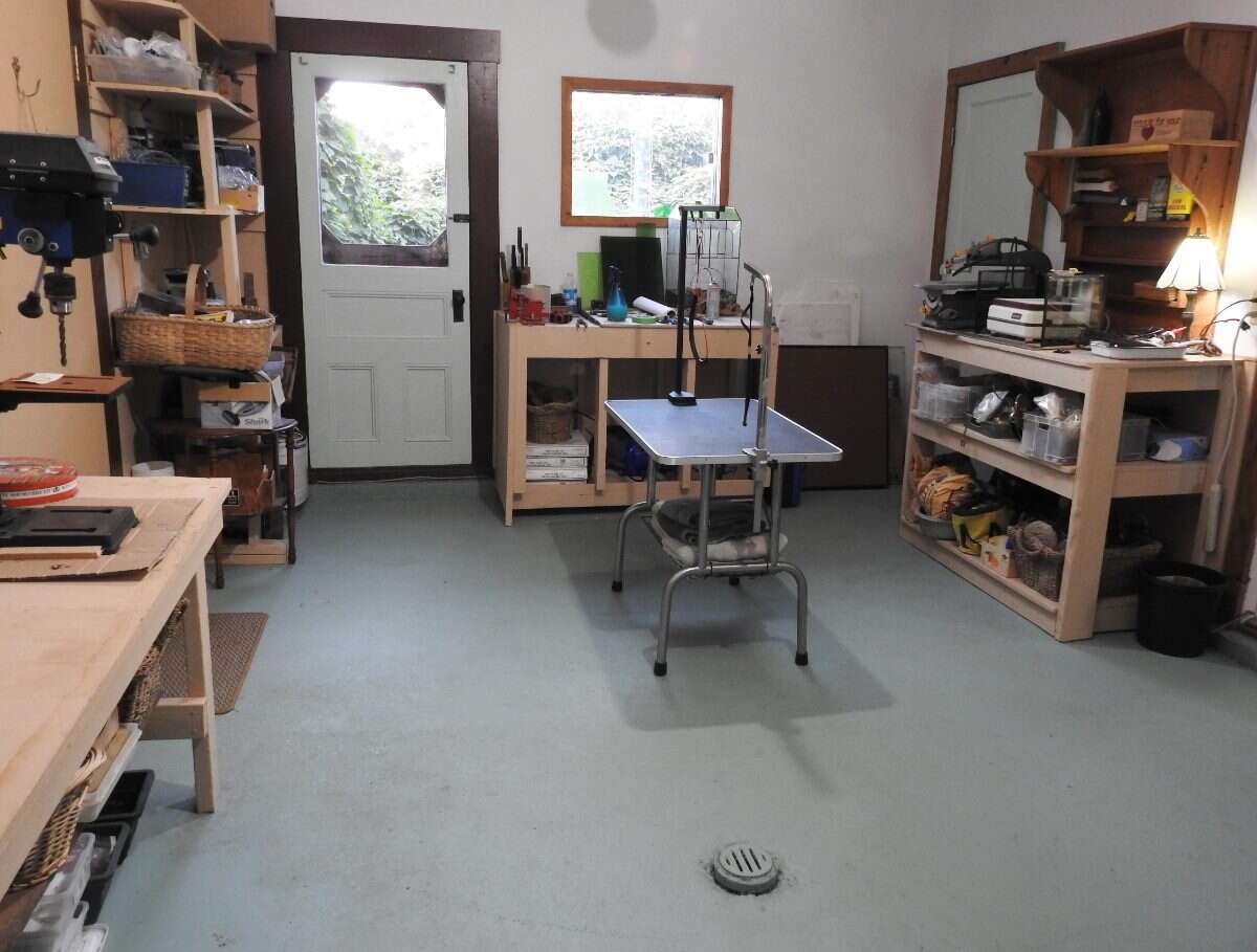 PERFECT LOCATION for your FAMILY AND BUSINESS