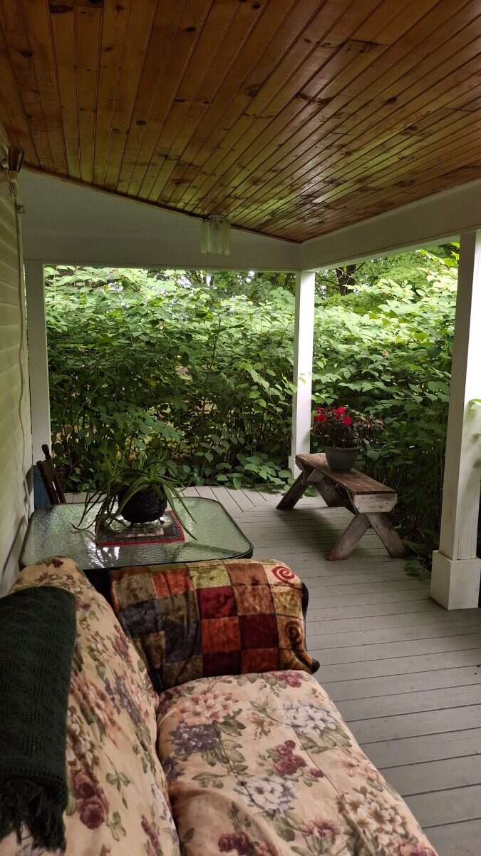 PERFECT LOCATION for your FAMILY AND BUSINESS