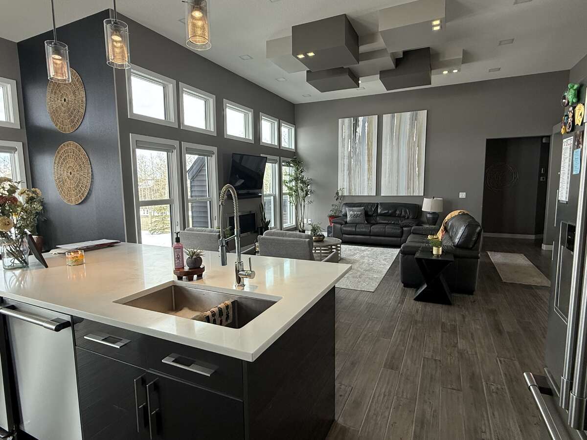 open concept kitchen/living room