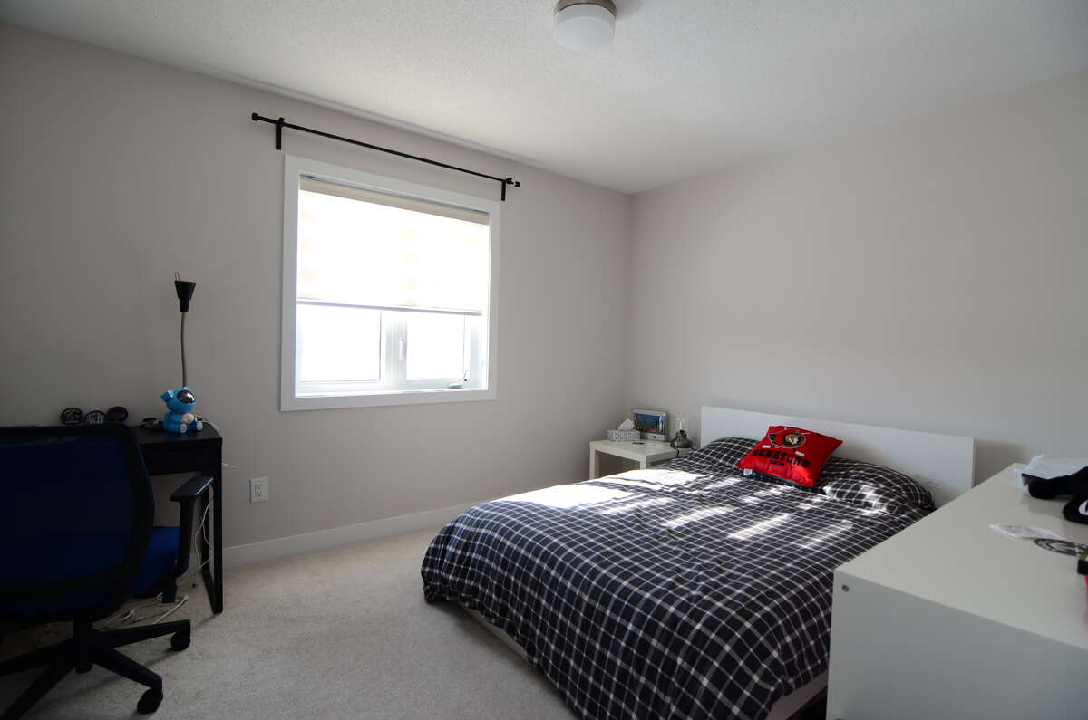 A Place to Call Home in Family-Friendly Barrhaven