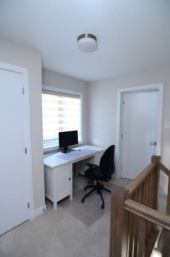 A Place to Call Home in Family-Friendly Barrhaven