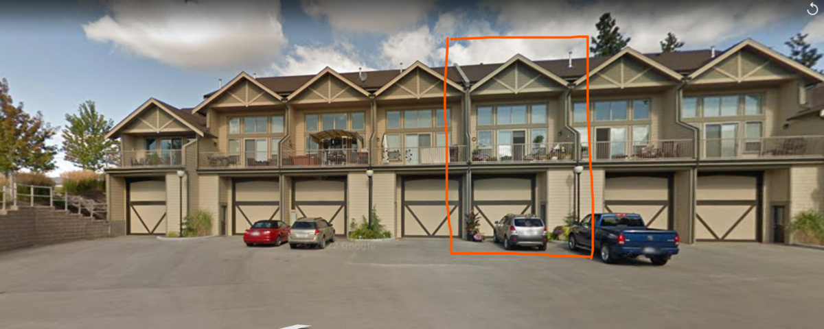 Townhouse For Sale in West Kelowna, BC - 2 bed, 2 bath