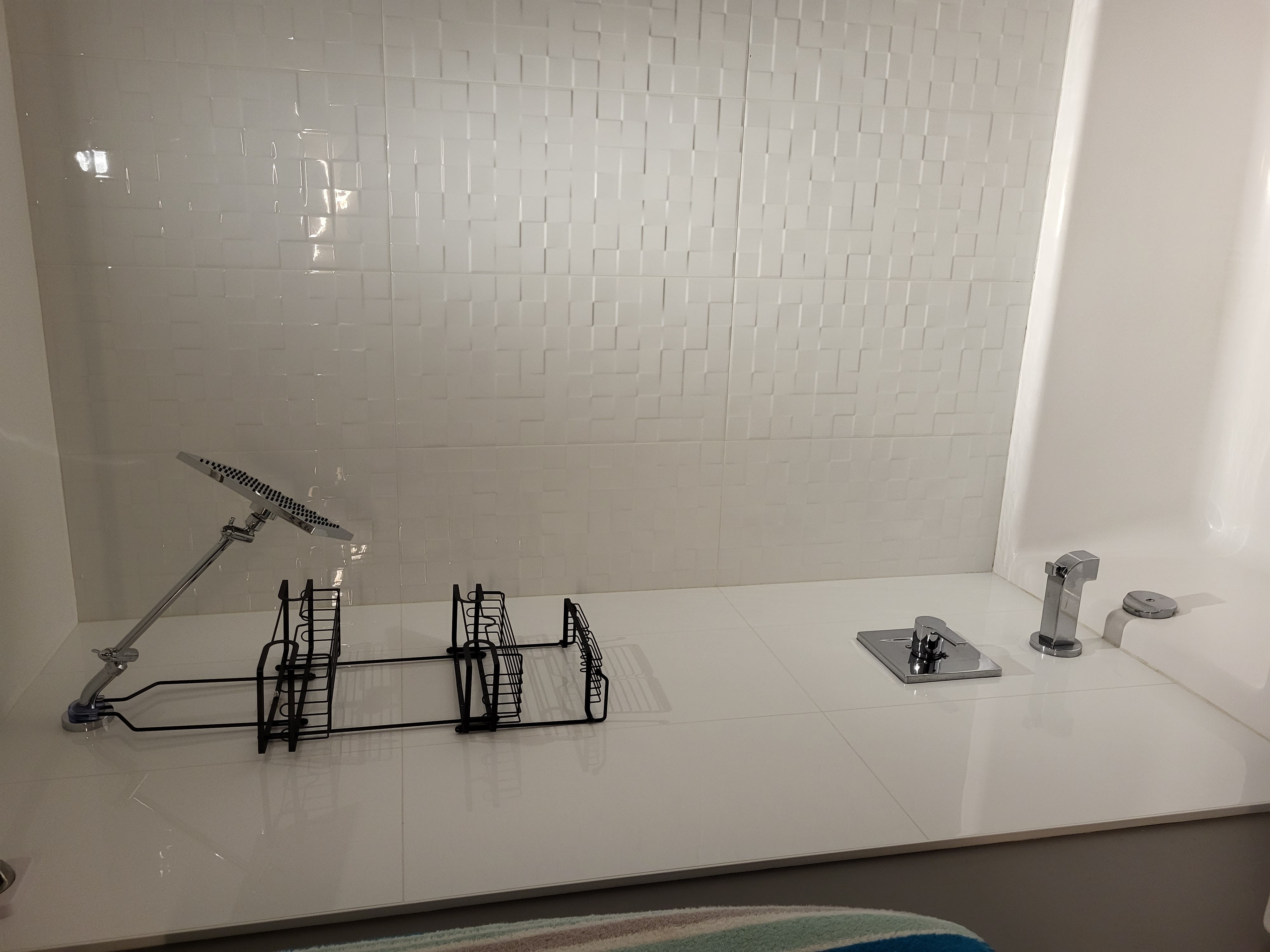 Nicely Renovated Starter Apartment 1 Bed + 1 Bath