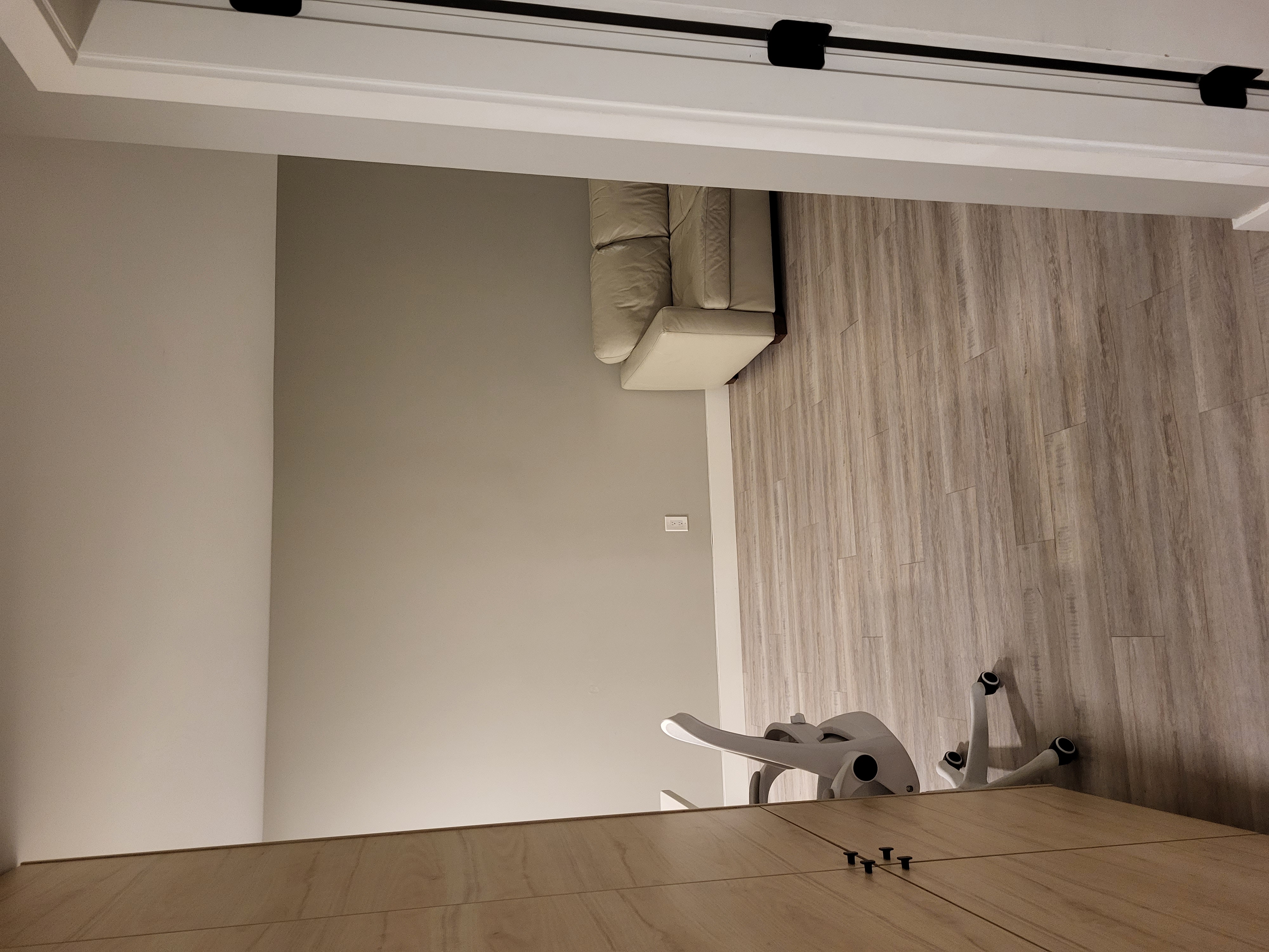Nicely Renovated Starter Apartment 1 Bed + 1 Bath