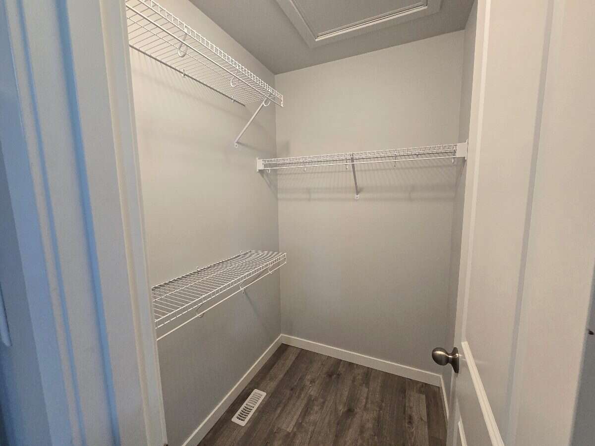 Move-in Ready Modern Bi-level