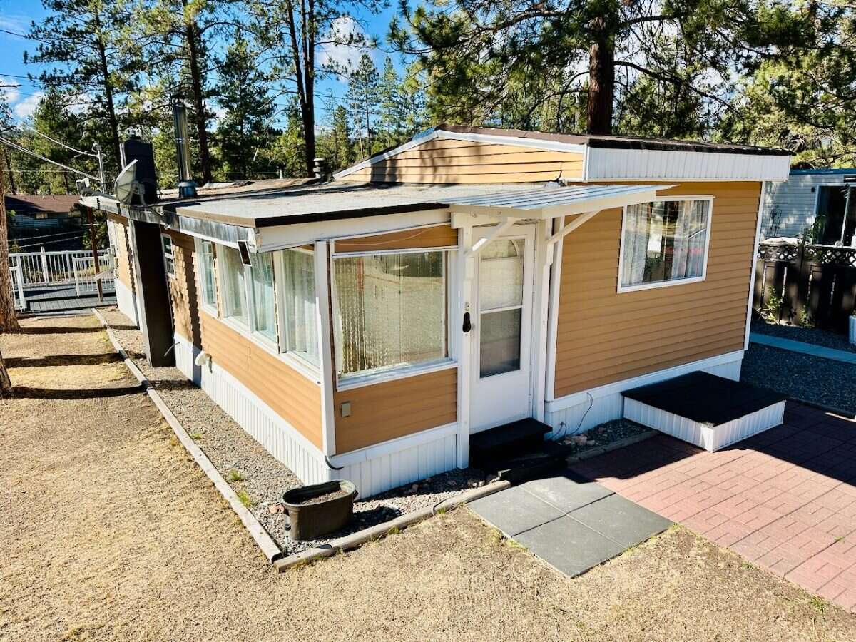 Cosy Home in Desirable 55+ Mobile Park