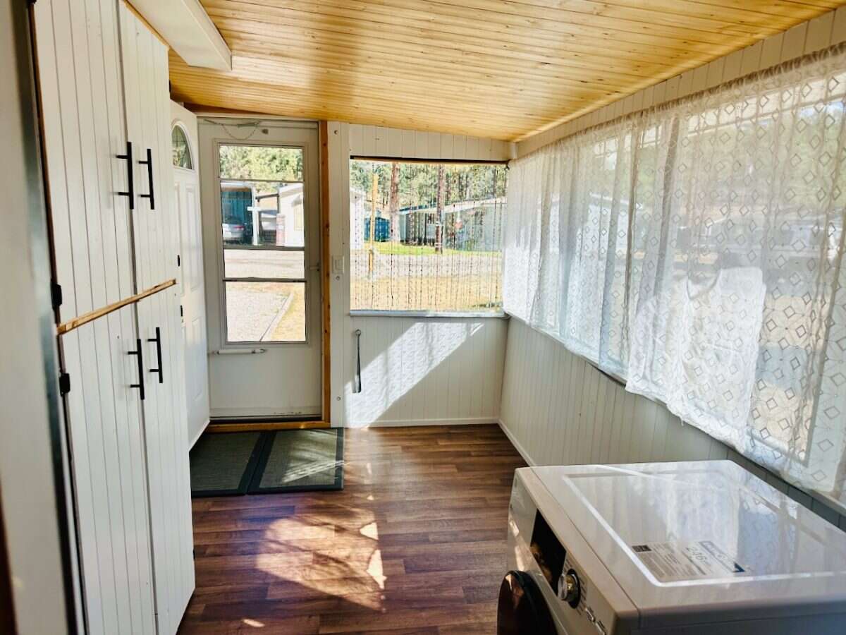 Cosy Home in Desirable 55+ Mobile Park