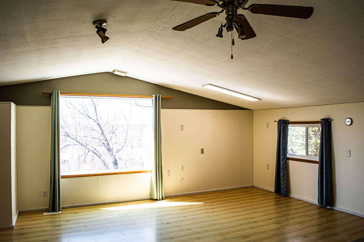 Bonus room/studio