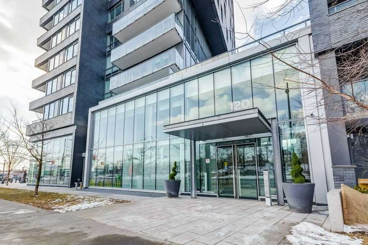 Bayview Entrance
