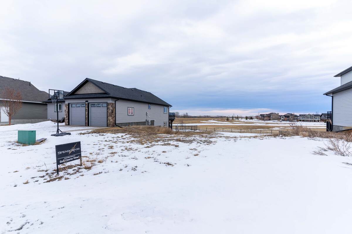 Vacant Land / Golf Course View For Sale in Carseland, AB