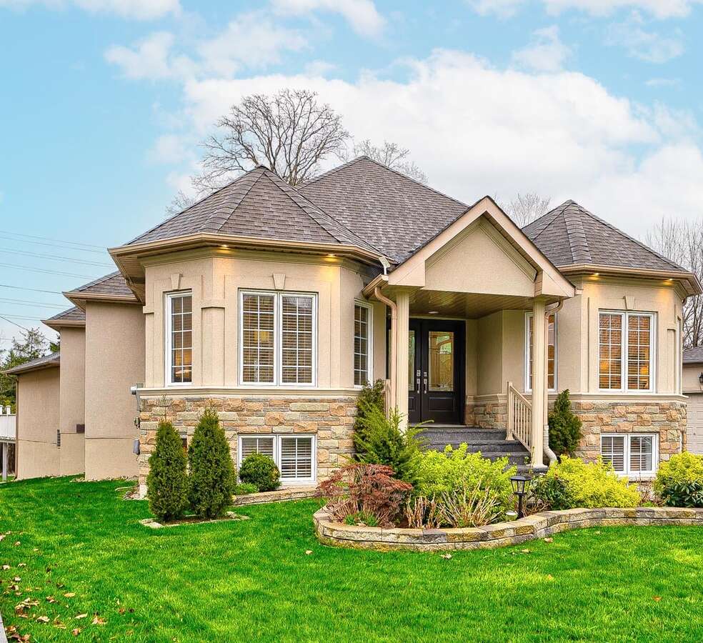  For Sale in Markham, 