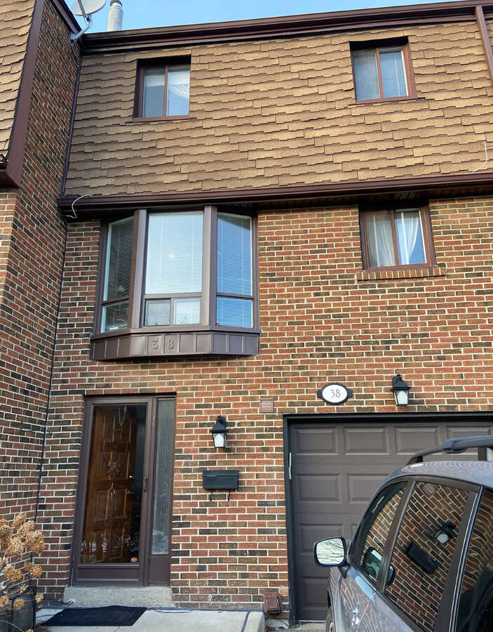 38 3395 Cliff Road North