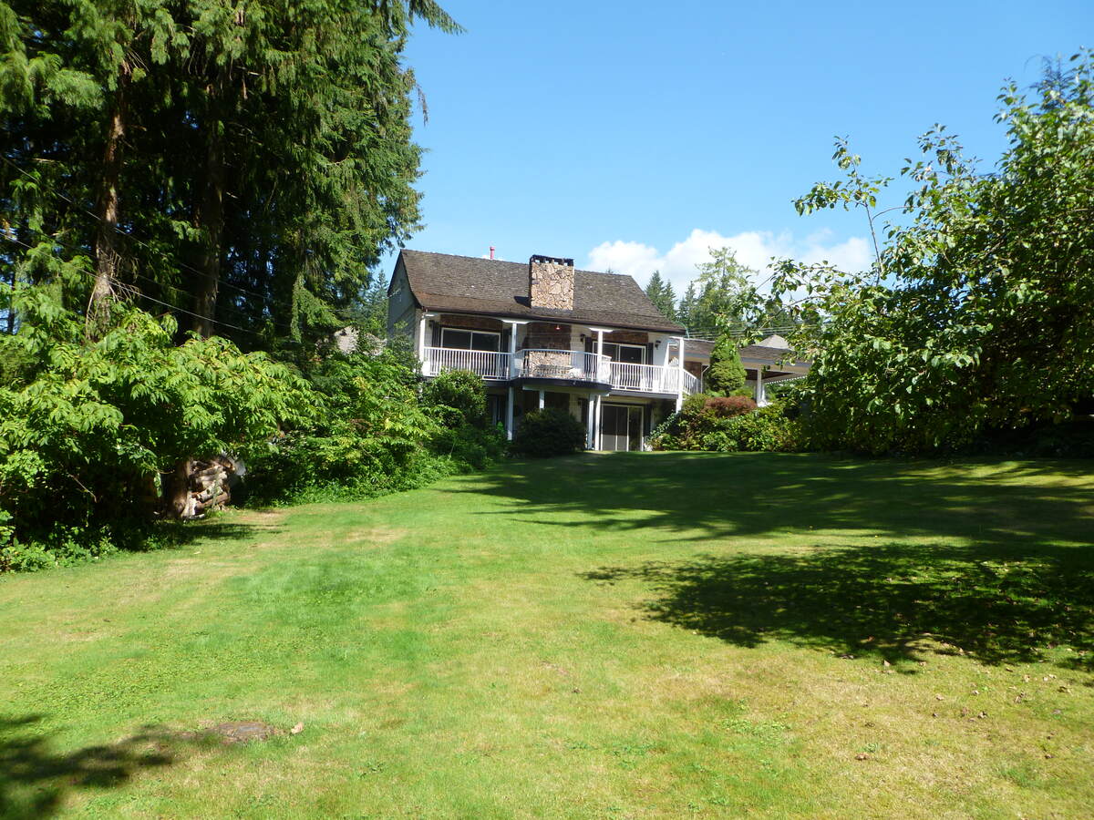  For Sale in Coquitlam, 