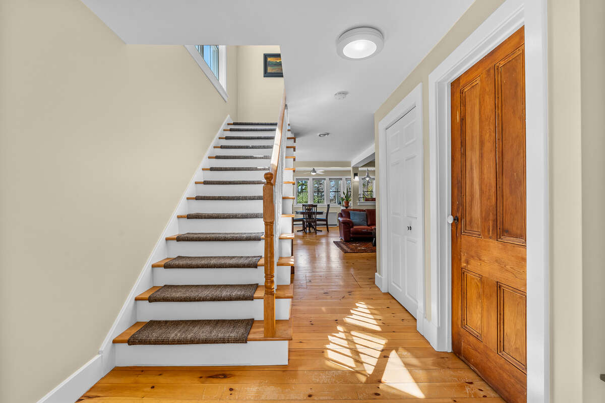 East Coast Living in the heart of Hubbards