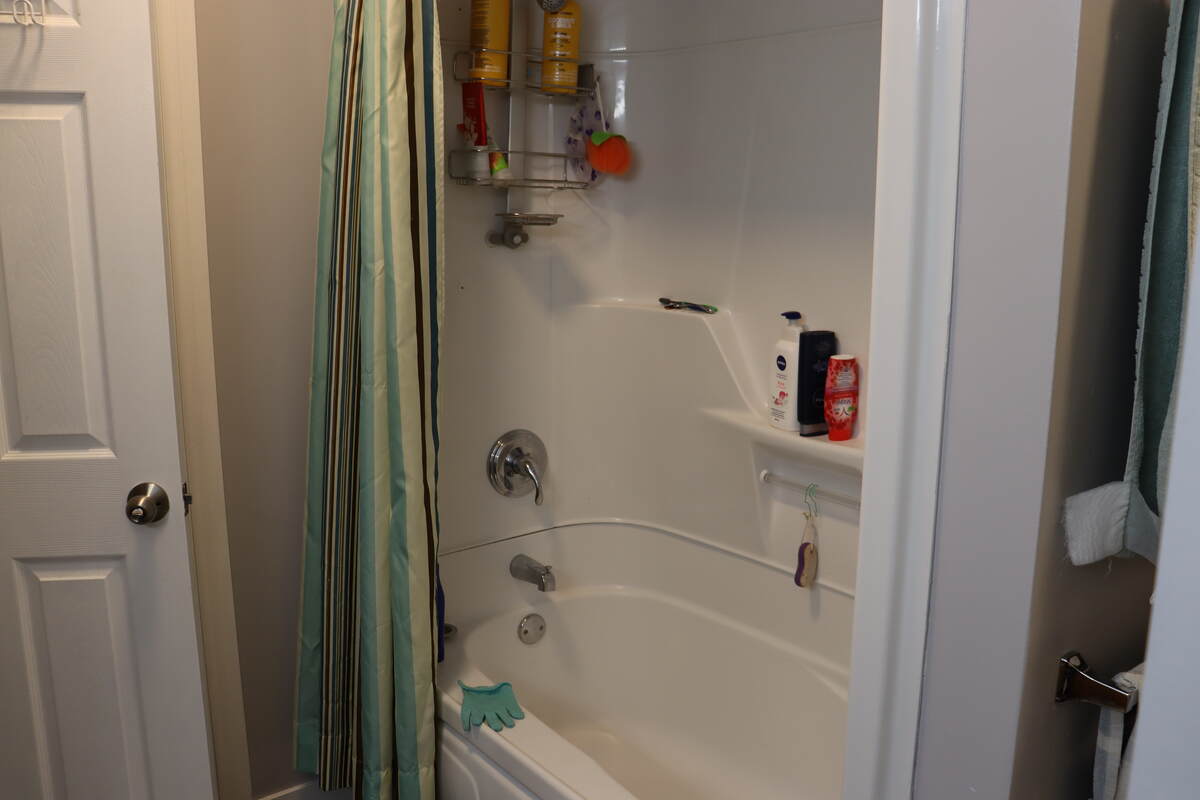 shower/bath