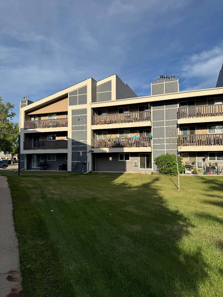 2 Bedroom 1 Bathroom Condo in Forest Grove
