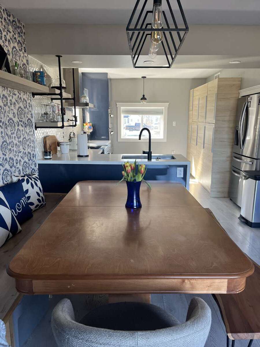 Built in bench eating area