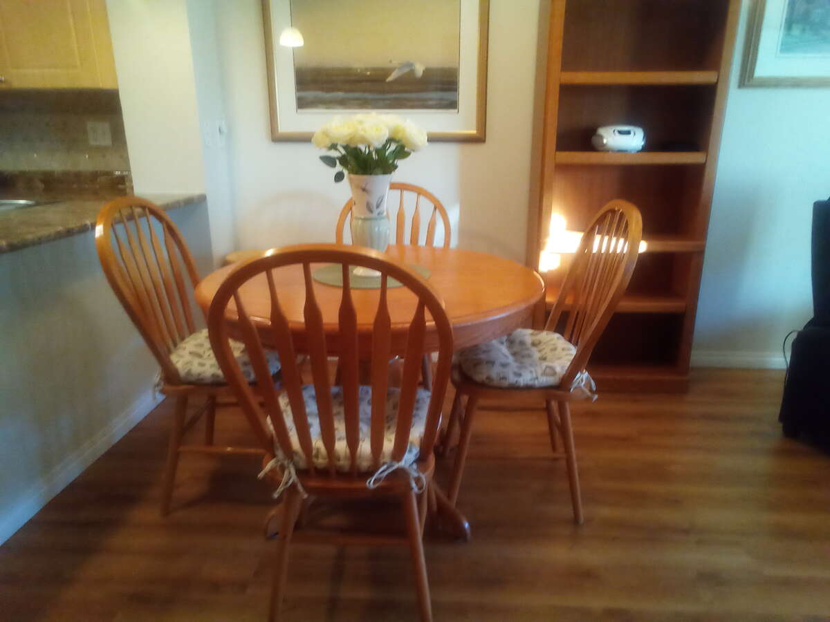 Spacious 1 Bedroom Condo, Amazing Location