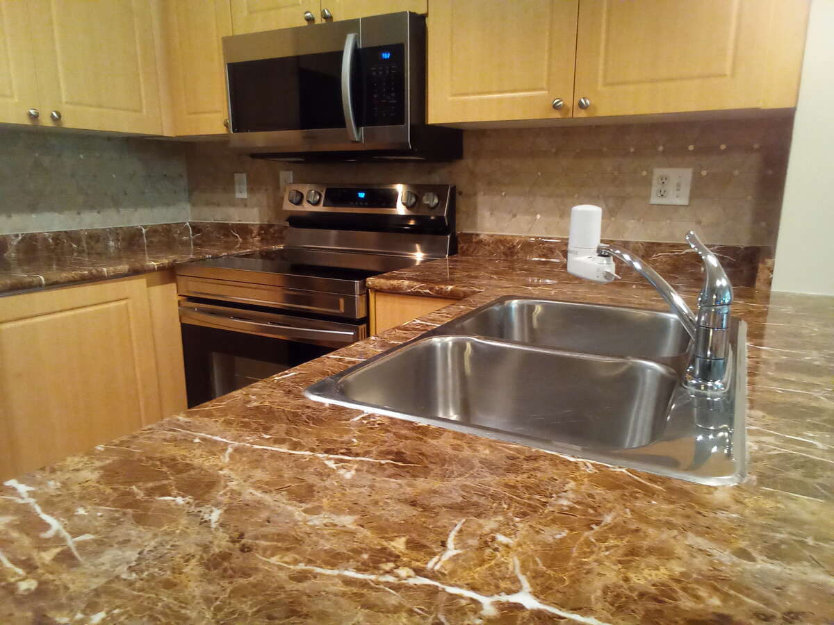 Spacious 1 Bedroom Condo, Amazing Location