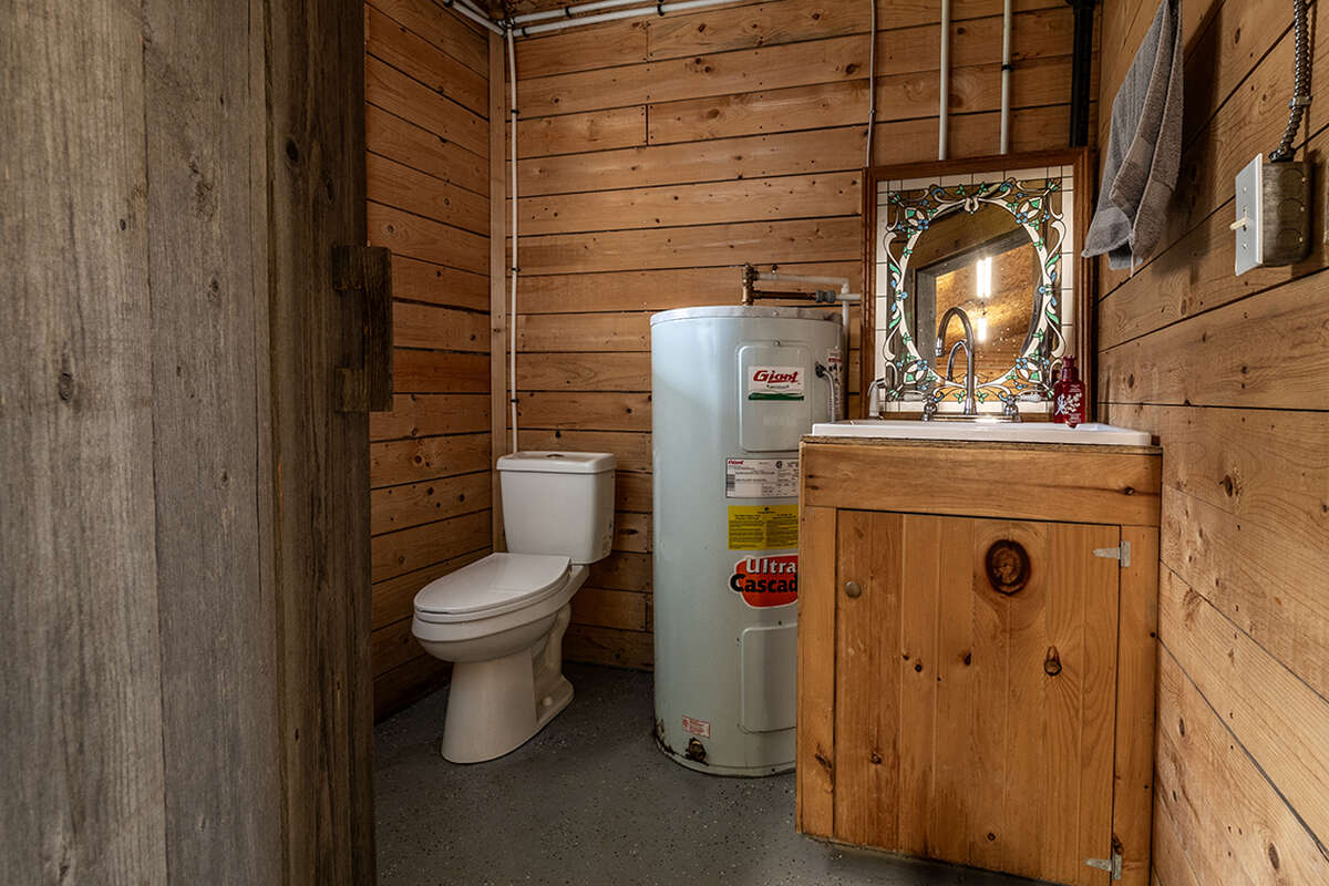 Multi Purpose 1600 Foot Insulated Outbuilding