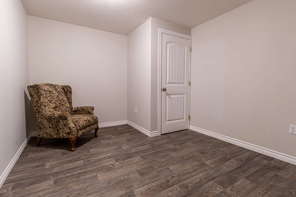 Great Room In Apartment