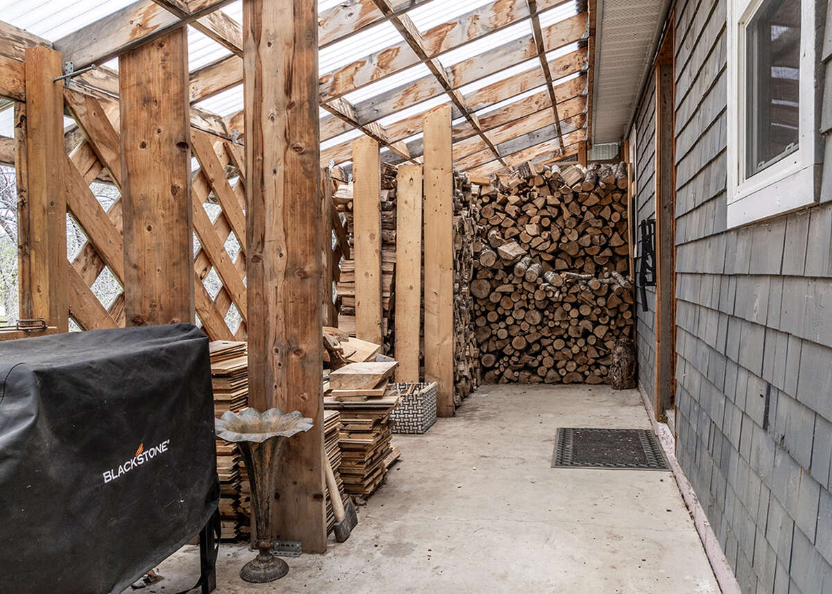 Multi Purpose 1600 Foot Insulated Outbuilding