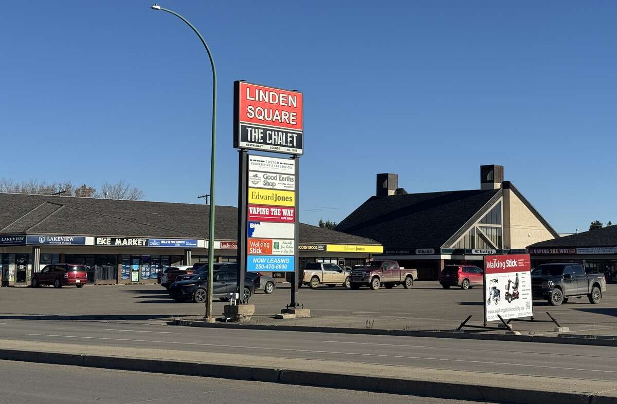 Linden Square Shops