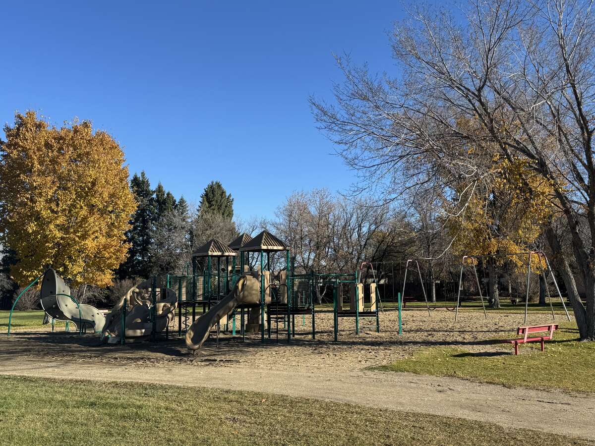 Heritage Heights Park Playground