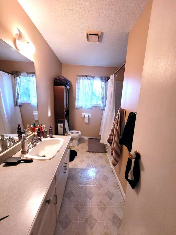 Main floor bath