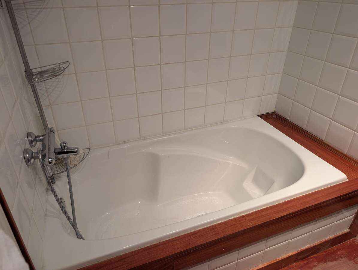 Main bathroom