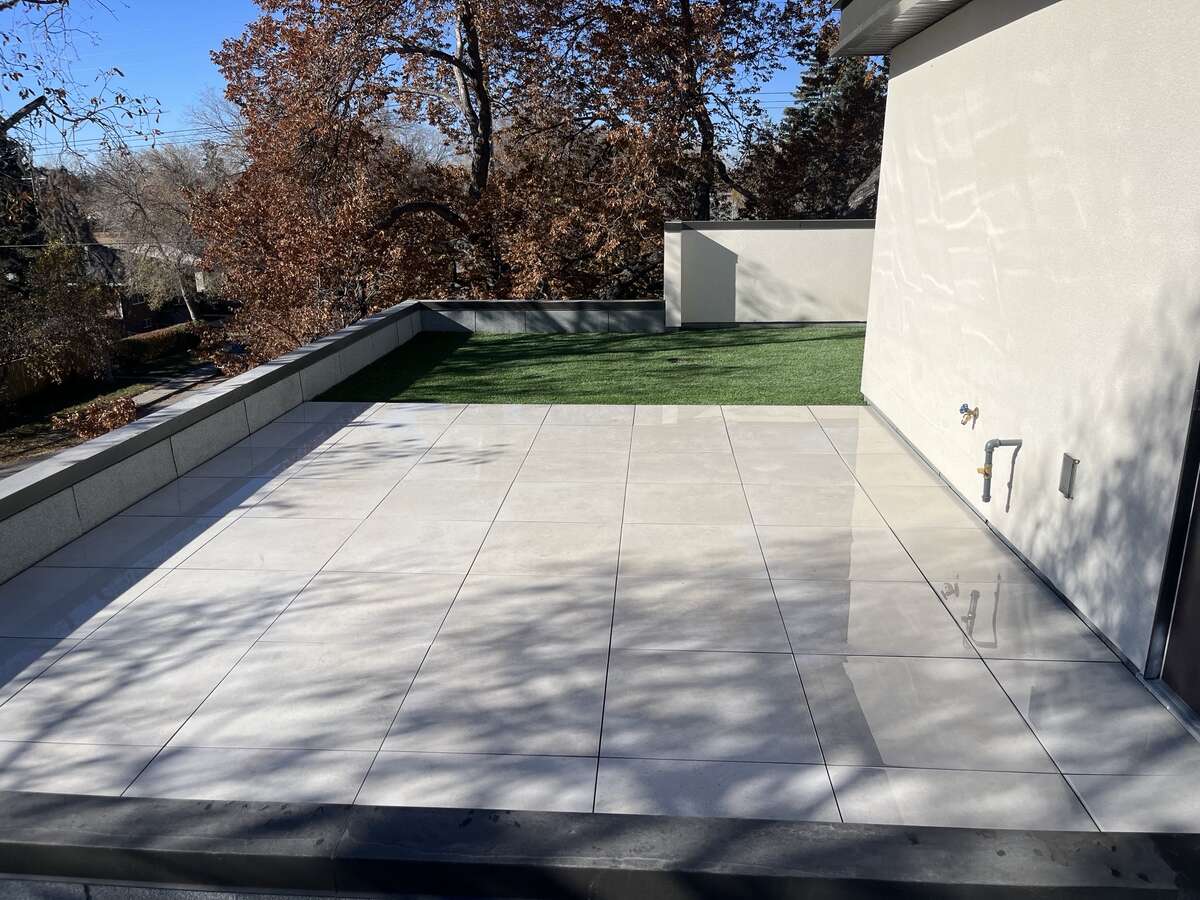 Full size laundry (including gas dryers)