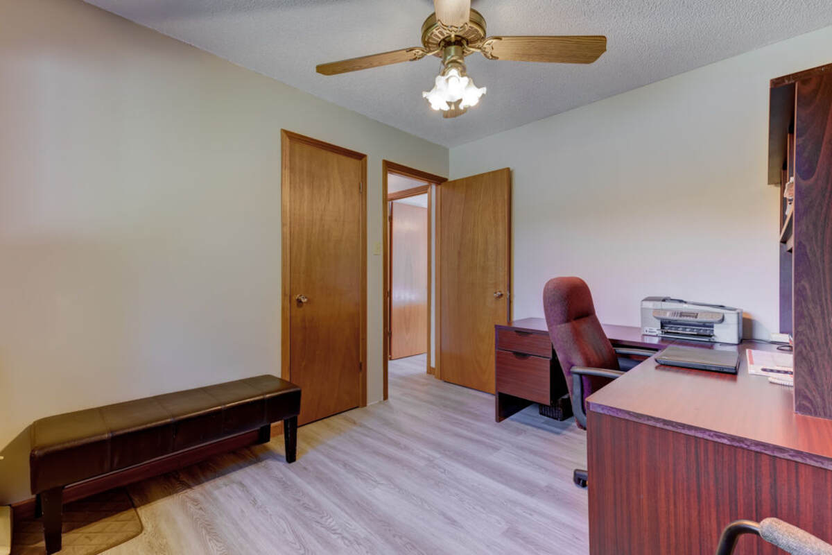 13 Cedar, interior.