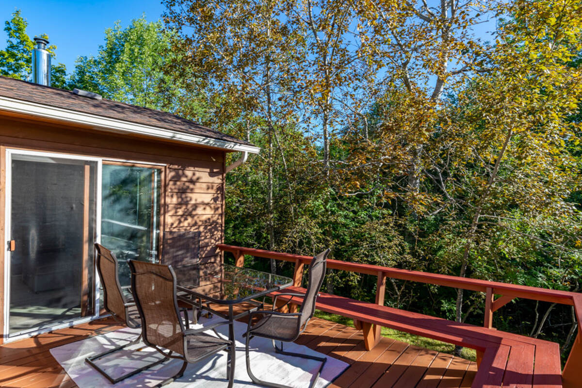 13 Cedar, coffee in nature anyone...